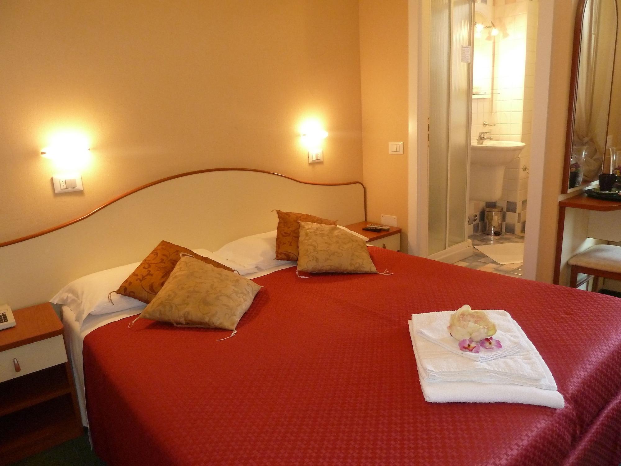 Hotel Crosal Rimini Exteriér fotografie