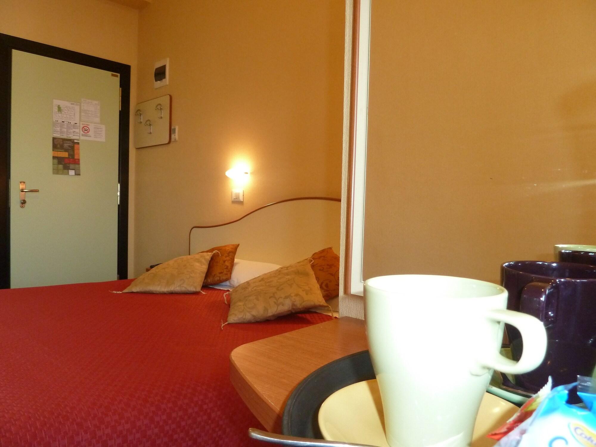 Hotel Crosal Rimini Exteriér fotografie